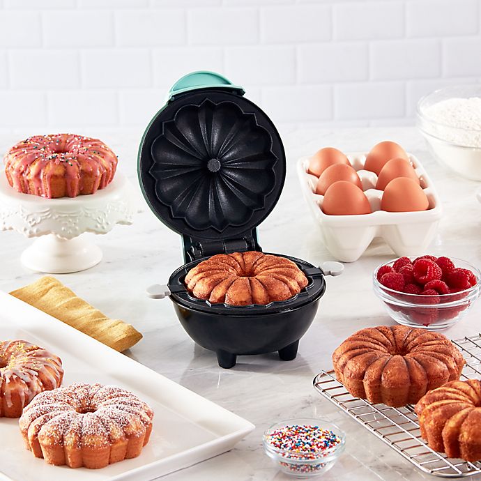 Mini Bundt DASH Cake Maker