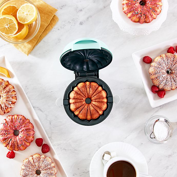 Mini Bundt DASH Cake Maker