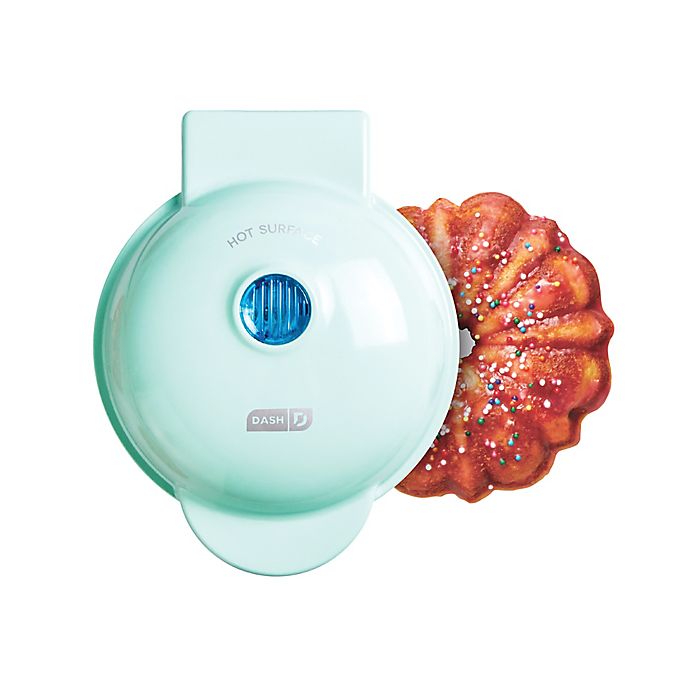 Mini Bundt DASH Cake Maker