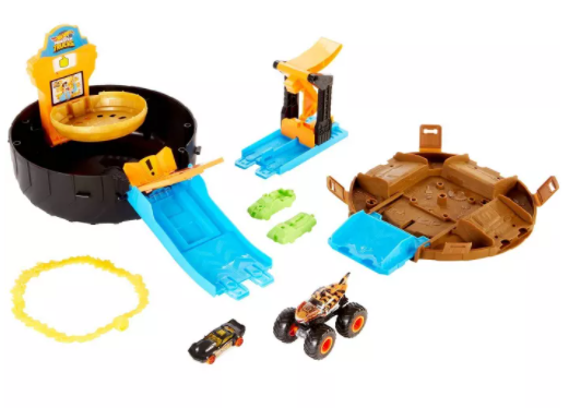 Hot Wheels Monster Trucks Stunt Tire Playset